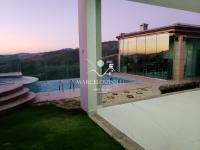 CASA Espetacular com vista para as montanhas.