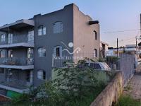 Apartamento a 400 metros do balneário.
