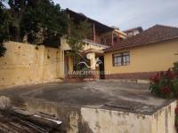 Casa no centro da cidade de Socorro Aceita Permuta por carro ou terreno