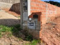 Terreno com Edicula