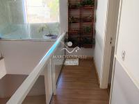 Casa Vista para as montanhas e lago.