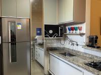 Apto Villas Altas ,Vista para as montanhas com exuberante Por do Sol