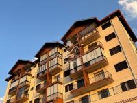 Apto Villas Altas ,Vista para as montanhas com exuberante Por do Sol