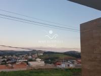 Salão Comercial e Apartamento. Monte Sião
