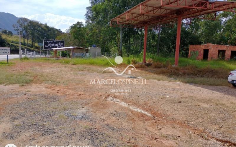 Terreno Avenida Monte Sião Ideal para fins comercial.