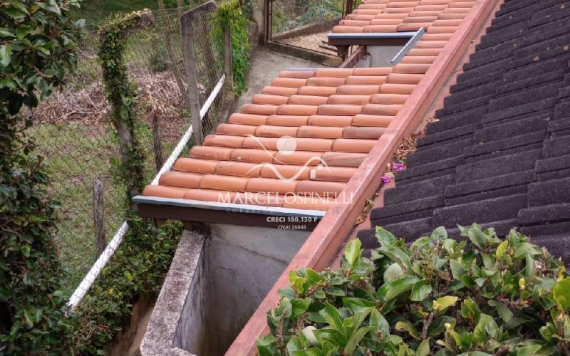 Casa Alto Padrão em Bairro Nobre da cidade de Aguas de Lindóia.Excente para Pousada, clinica de repouso,