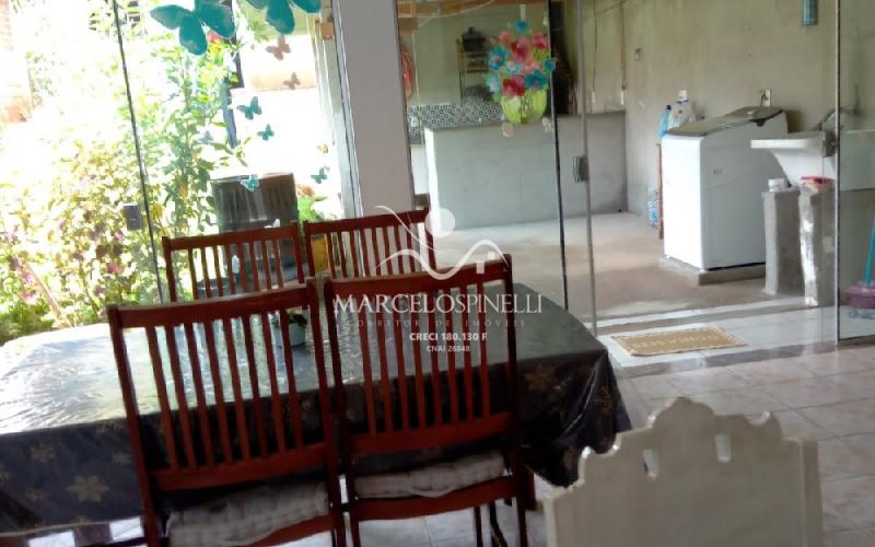 Casa/ Chácara em Lindoia area para fazer plantação.