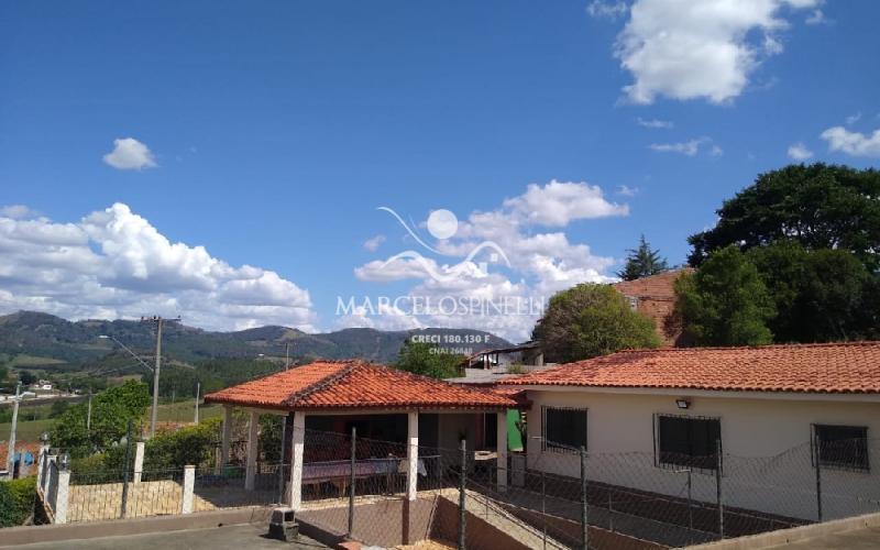 CHÁCARA com 2 casas no Jardim do Salto 1 Serra Negra. Ideal para pousada/ clinica de repouso.