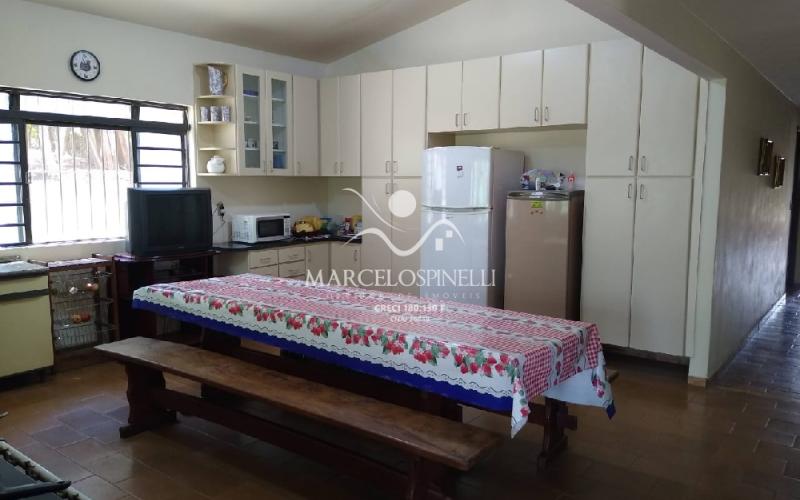 CHÁCARA com 2 casas no Jardim do Salto 1 Serra Negra. Ideal para pousada/ clinica de repouso.