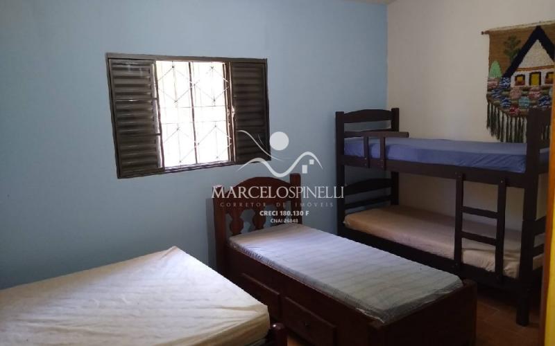 CHÁCARA com 2 casas no Jardim do Salto 1 Serra Negra. Ideal para pousada/ clinica de repouso.