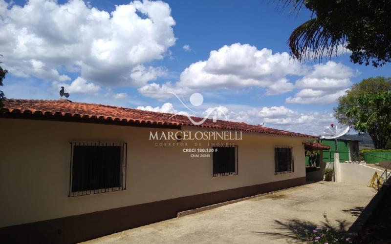 CHÁCARA com 2 casas no Jardim do Salto 1 Serra Negra. Ideal para pousada/ clinica de repouso.