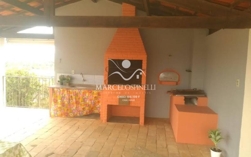 CHÁCARA com 2 casas no Jardim do Salto 1 Serra Negra. Ideal para pousada/ clinica de repouso.
