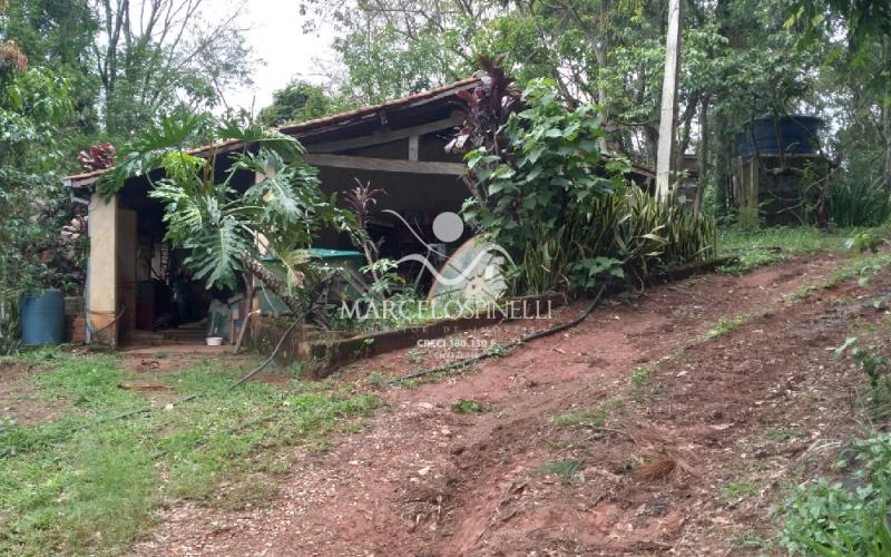 Sitio Bairro Jaboticabal 3 casas . Area 17,9 ha