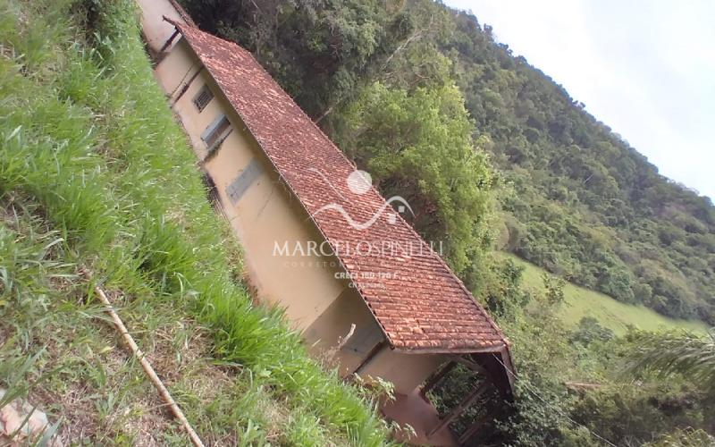 Sitio Bairro Jaboticabal 3 casas . Area 17,9 ha