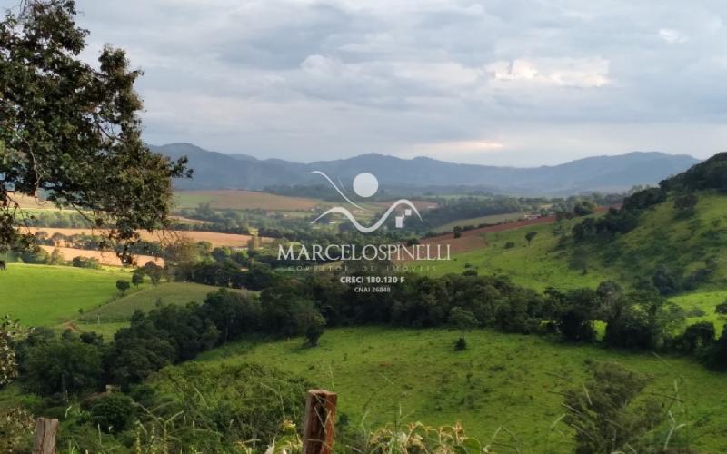 Sitio Bairro Jaboticabal 3 casas . Area 17,9 ha