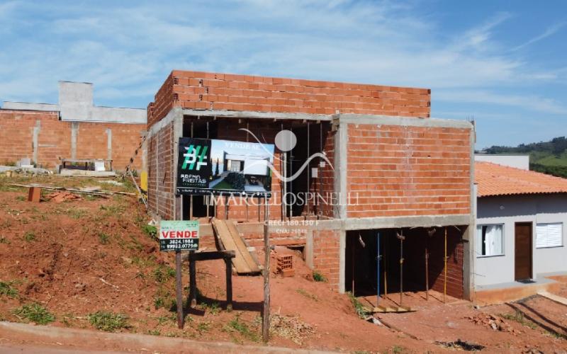 Casa em construção. Entrega pronta.