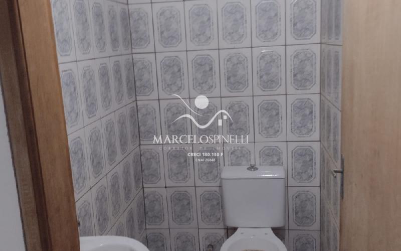Aluga -Loja entrada da cidade. Com estacionamento fácil.