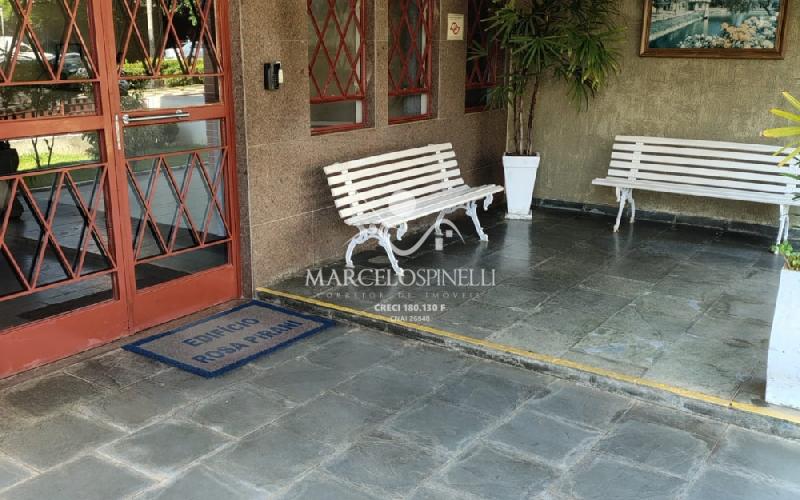 Apartamento Ed. Rosa Pirani  Perto da Praça Principal da cidade
