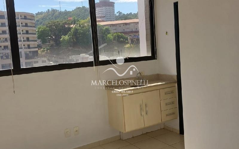 Centro Empresarial 1 sala e recepção, vaga na garagem. Ar condicionado.