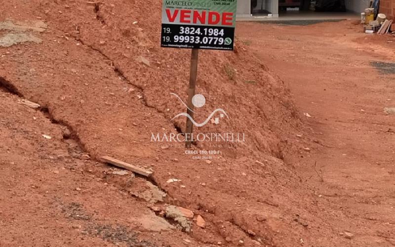 Terreno com Edicula