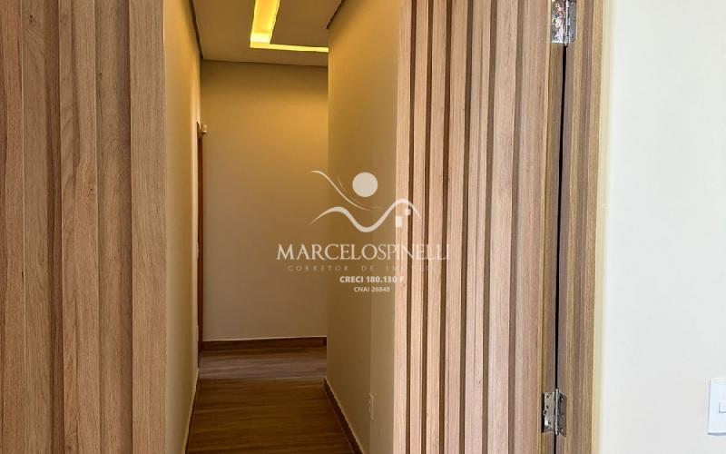 Casa  auto suficiente em produção de energia elétrica, cisterna com 10 mil m³ de agua de chuva com sistema de filtros e bomba. Mobiliada. Vista maravilhosa.