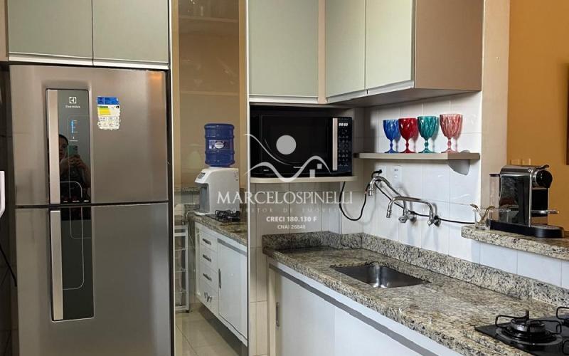 Apto Villas Altas ,Vista para as montanhas com exuberante Por do Sol