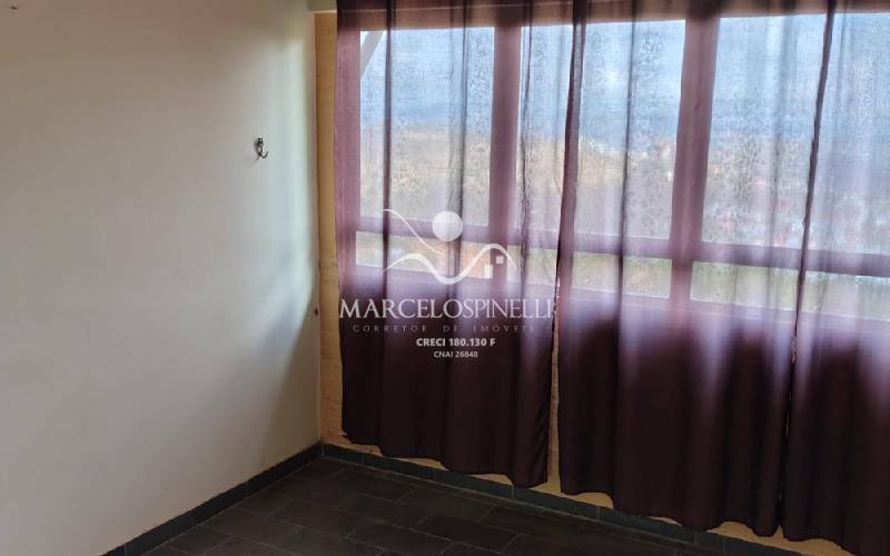 Casa Parque das Fontes...Vista das montanhas, Pôr do Sol lindo e espaço para Pomar.