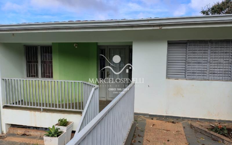 Casa Parque das Fontes...Vista das montanhas, Pôr do Sol lindo e espaço para Pomar.