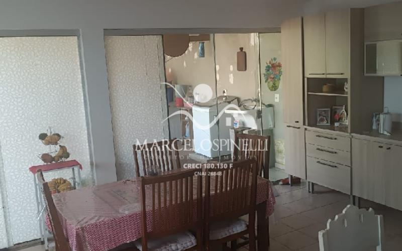 Casa a venda no Bairro do Barreiro/ Jardim dos Pássaros.