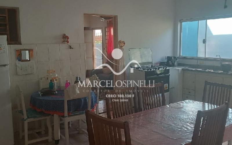 Casa a venda no Bairro do Barreiro/ Jardim dos Pássaros.