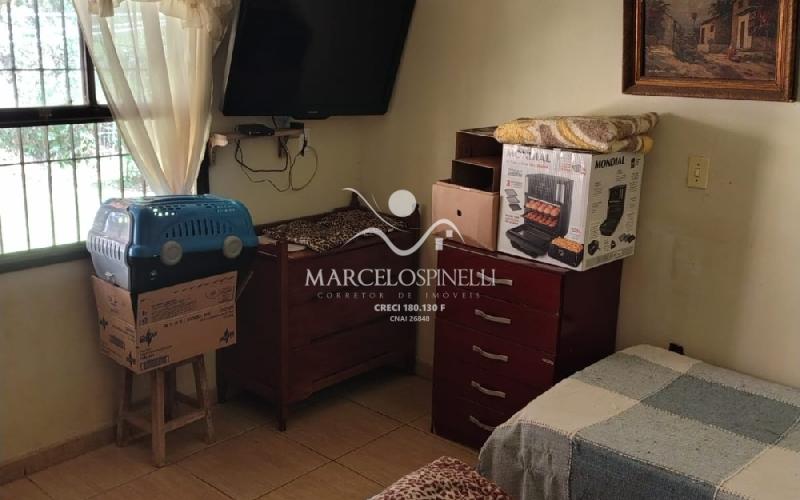 Chácara com  2 tanques de peixes e 4 nascentes de agua captada.