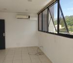 Centro Empresarial 1 sala e recepção, vaga na garagem. Ar condicionado.