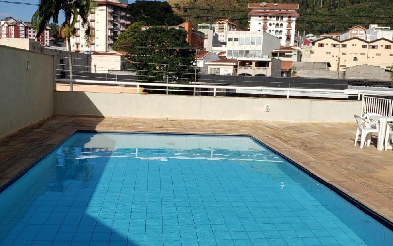 Apto no centro da cidade  Ed. San Remo, PISCINA , 2 vagas na garagem