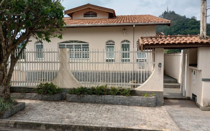 Casa Nova Lindoia  267 de construção . 