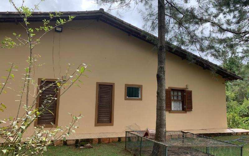 Casa Jardim Alpino 4 suites Ideal para fazer uma pousada ou sua moradia. 